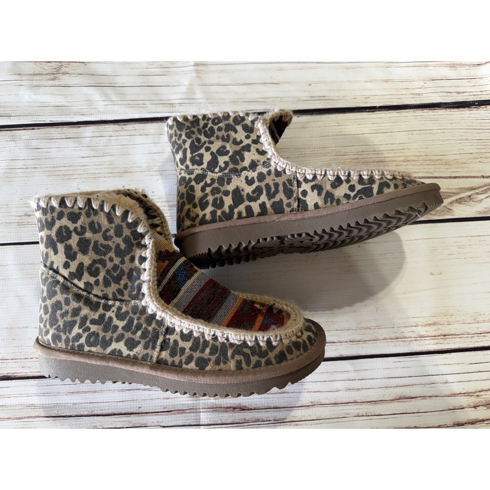 Very G Women Leopard Print Southwestern Ankle Boots Faux Fur Lined Tan Brown 8